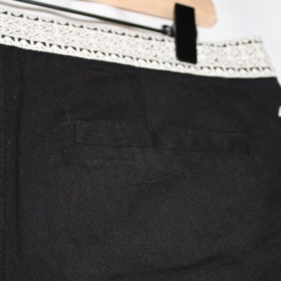 NWT Joie Gerardine Black & White Embroidered Shorts Chino Style Size 2 - Picture 4 of 10